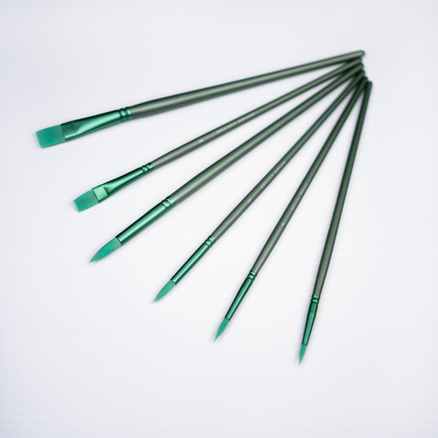 Free Nylon Brush Set (6 Pcs)
